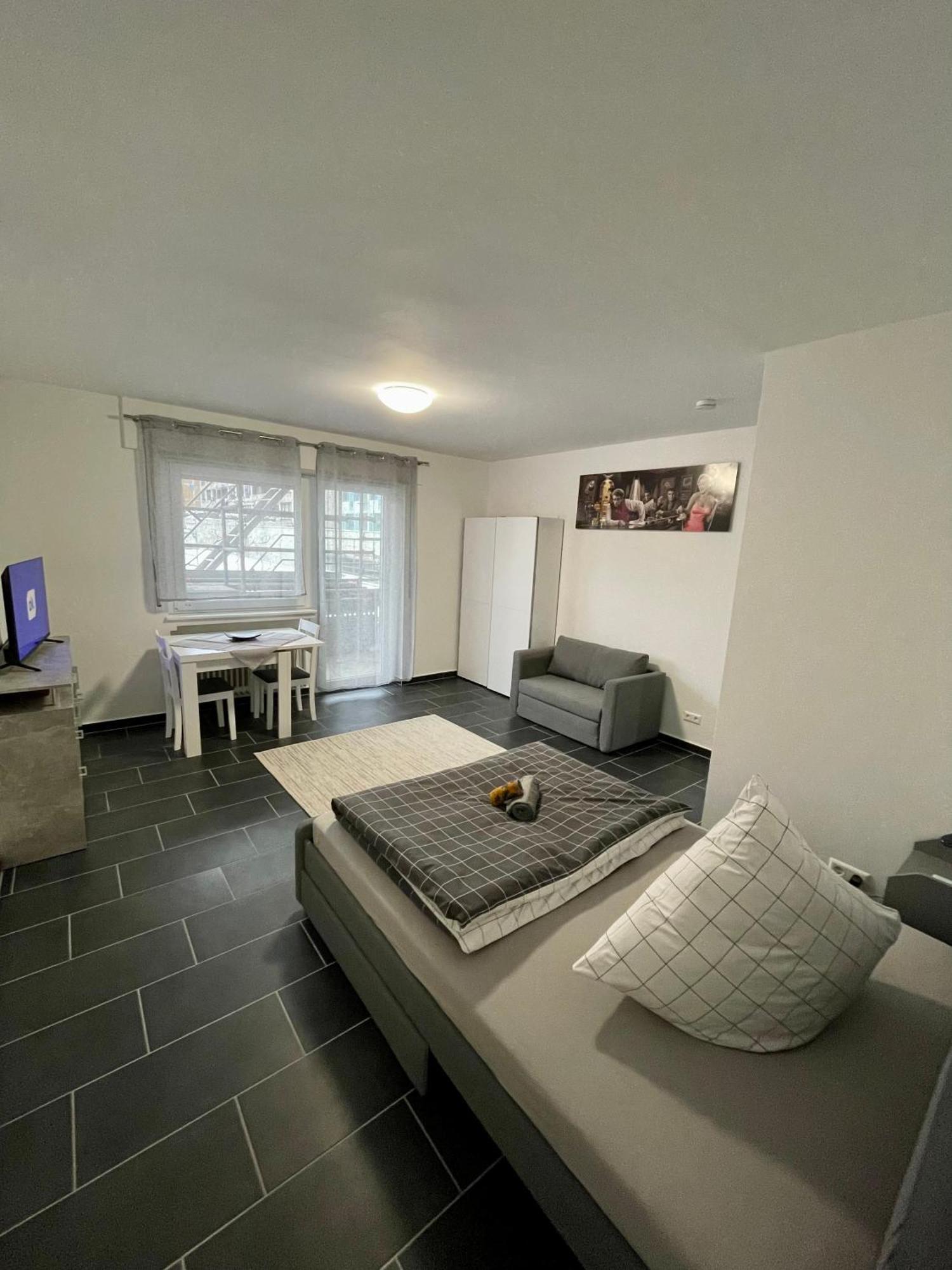 Apartamento Naehe Hauptbahnhof & Ece-Center, Smart Tv Karlsruhe Exterior foto